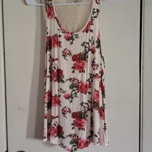 Rose pattern tank top